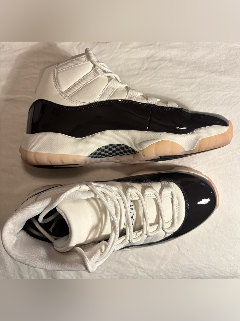 Women’s Air Jordan 11 Retro “Neapolitan” - Picture 7 of 10